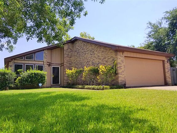 2nd image of 10715 Swan Glen Dr