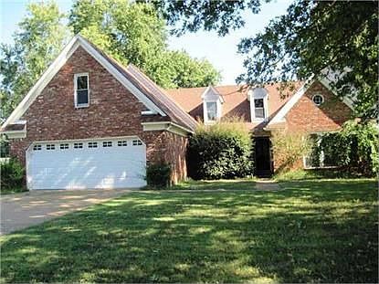 1st image of 330 Oakleigh Dr