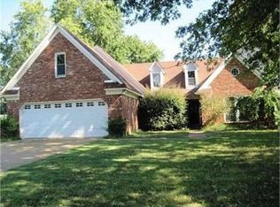 330 Oakleigh Dr, Collierville, TN 38017