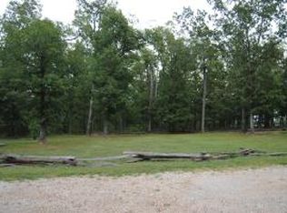 402 Crossing Rd, Marshall, AR 72650