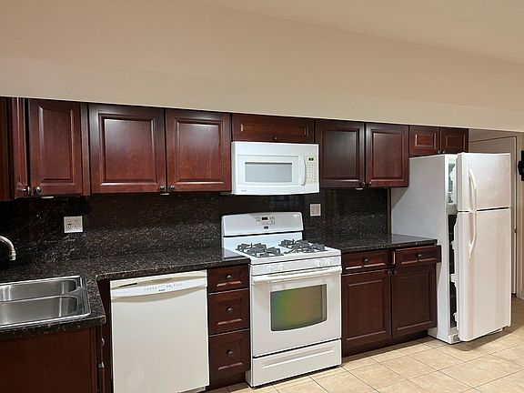 4th image of 5506 W Berteau Ave