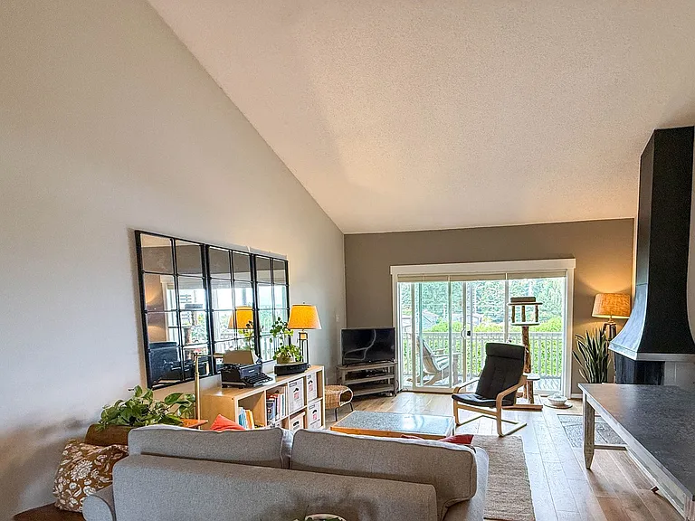 630 5th Ave S #208 — Photo 1