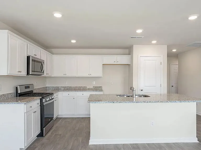 216 Olive Br — Photo 7