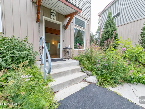 9065 Nuthatch Pl #4C, Anchorage, AK 99507