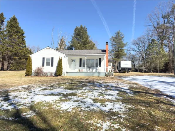 110 S Fork Ln, Thurmond, NC 28683