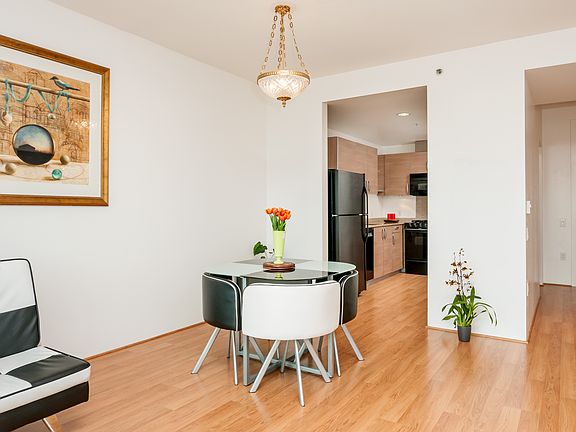 2nd image of 1 Mandalay Pl Unit 909