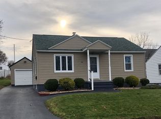 35 Fairmont Ave, Amsterdam, NY 12010