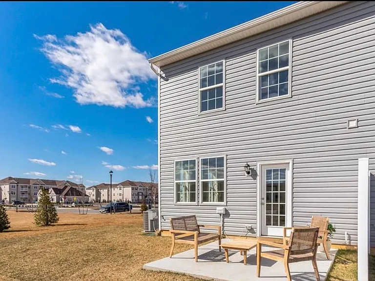 126 Corolla Dr — Photo 19