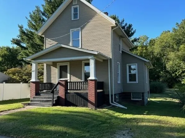 663 W Harrison St, Alliance, OH 44601