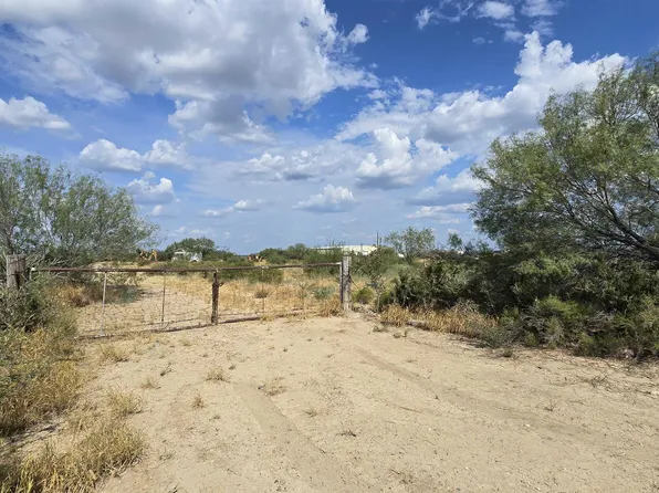 16867 Us Highway 83 N, Laredo, TX 78045