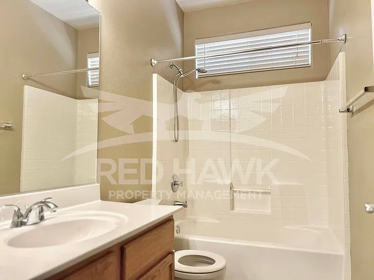 6660 E Roland St — Photo 14