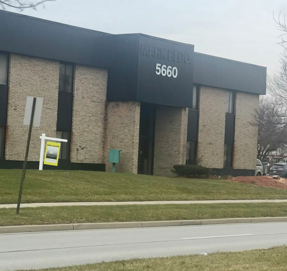 5660 Southwyck Boulevard, Unit 200-F — Photo 3