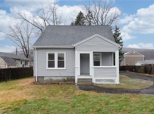 272 Lake Ave, Bristol, CT 06010