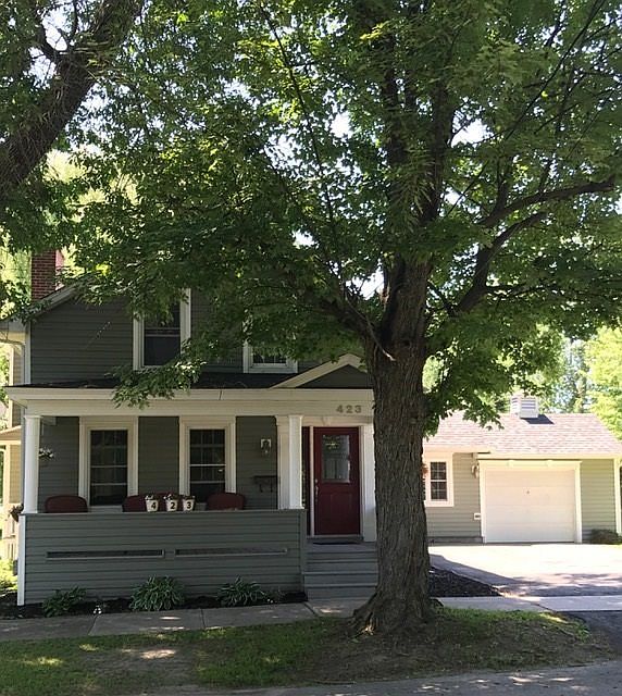 1st image of 423 Barre St