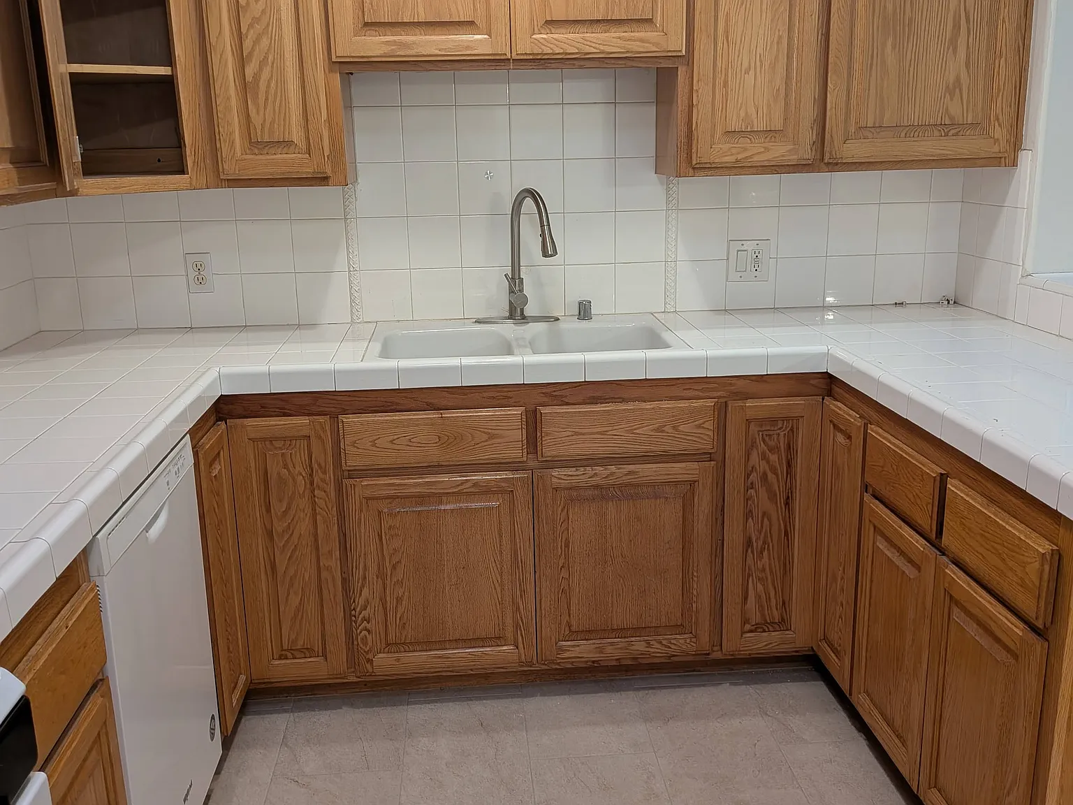 2 bed, 900 sqft, $2,200 — Photo 1