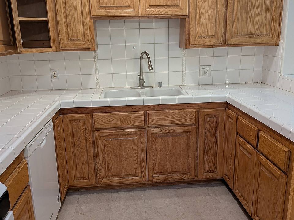 1st image of 266 Alamitos Ave #1