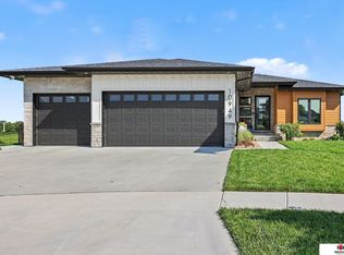 10949 Crescent Moon Pl, Lincoln, NE 68527
