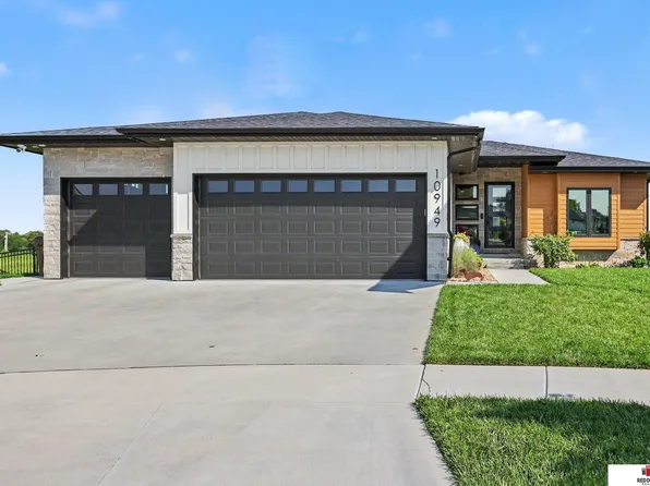 10949 Crescent Moon Pl, Lincoln, NE 68527