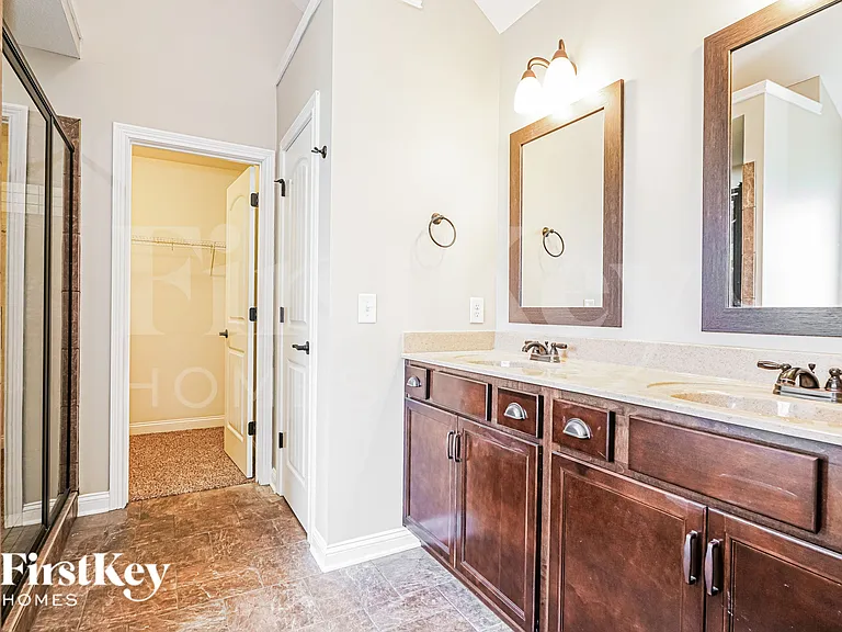 1232 Upland Ter — Photo 12