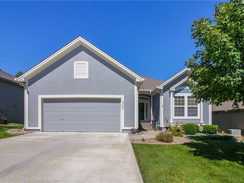 1st image of 3909 NW Chapman Dr