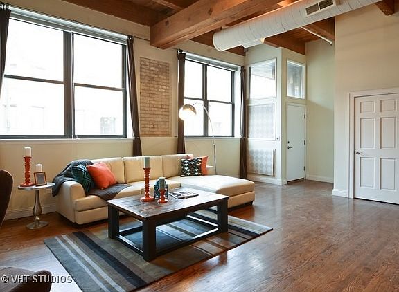 5th image of 1101 W Armitage Ave APT 102