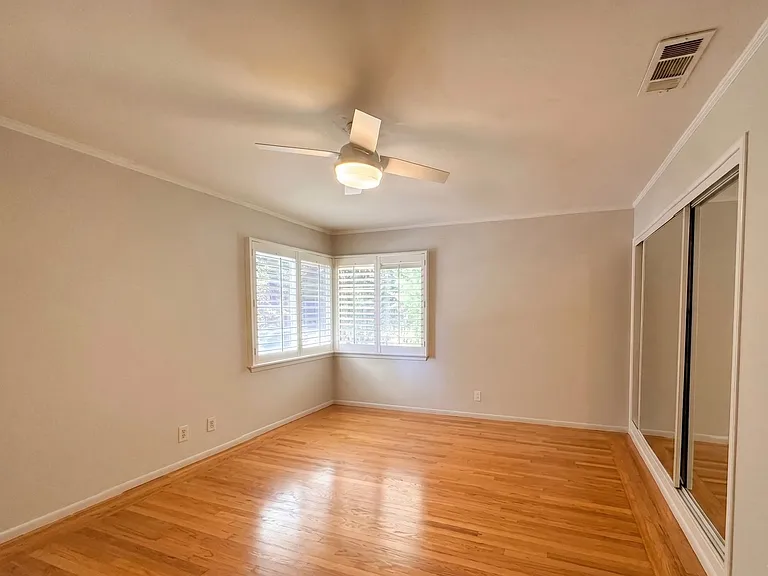 3345 Rowland Dr — Photo 18