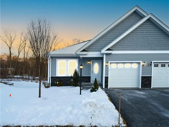 1520 Chopmist Hill Rd Unit 13, Scituate, RI 02857