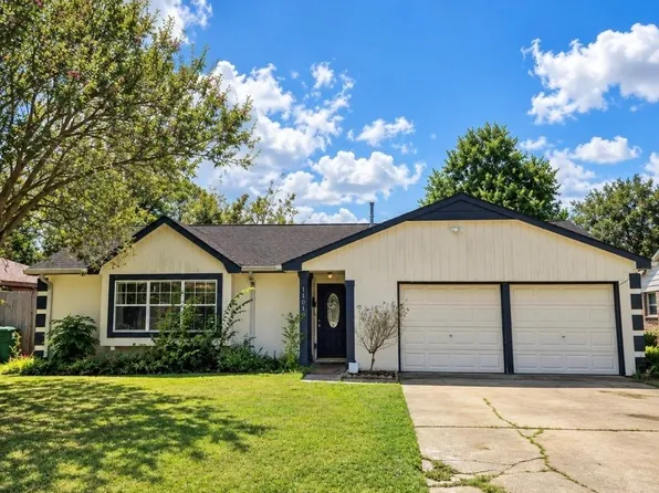 11010 Sageriver Dr, Houston, TX 77089