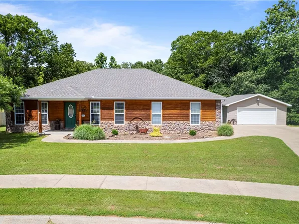 950 Nemett Cir, Pea Ridge, AR 72751