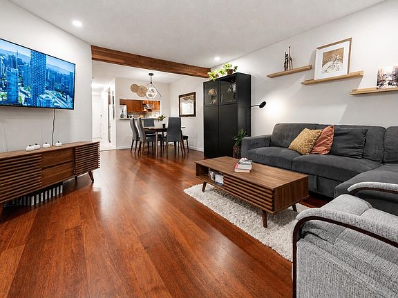 3rd image of 1274 Barclay St #112