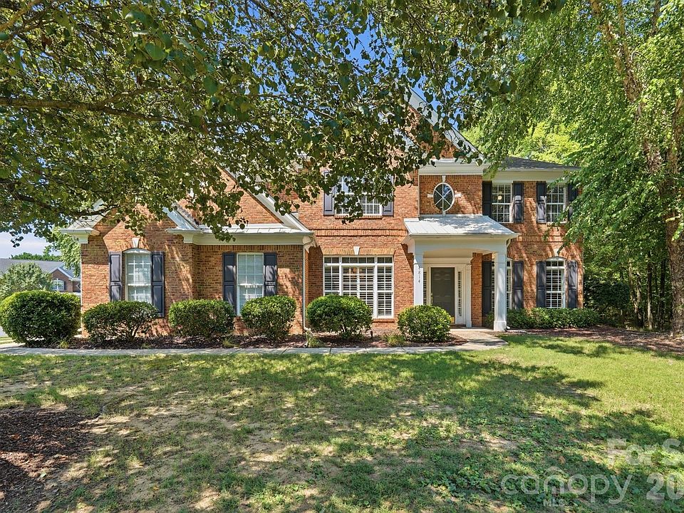 1st image of 4814 King Arthur Dr