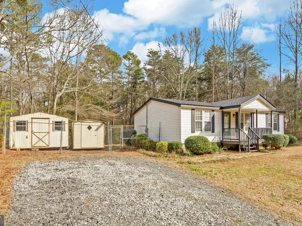 308 Persimmon Dr, Hartwell, GA 30643