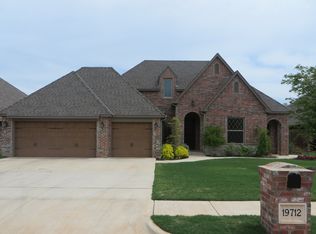 19712 Crest Ridge Dr, Edmond, OK 73012