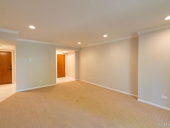 3rd image of 144 W Park Ave #106