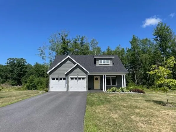 21 Beacon Drive, Brunswick, ME 04011
