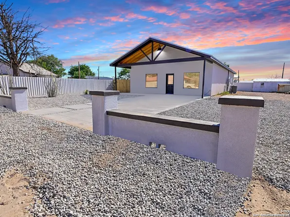 1003 W Galveston, Marfa, TX 79843