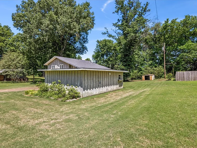 1532 Christine Cv — Photo 27