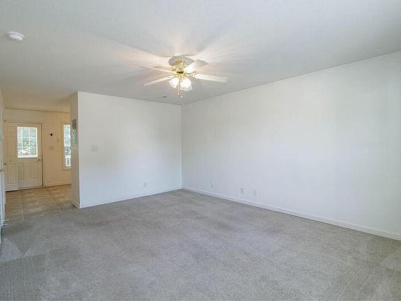 2nd image of 513D Peachers Ridge Rd