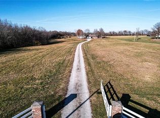 37412 E Truman Rd, Oak Grove, MO 64075