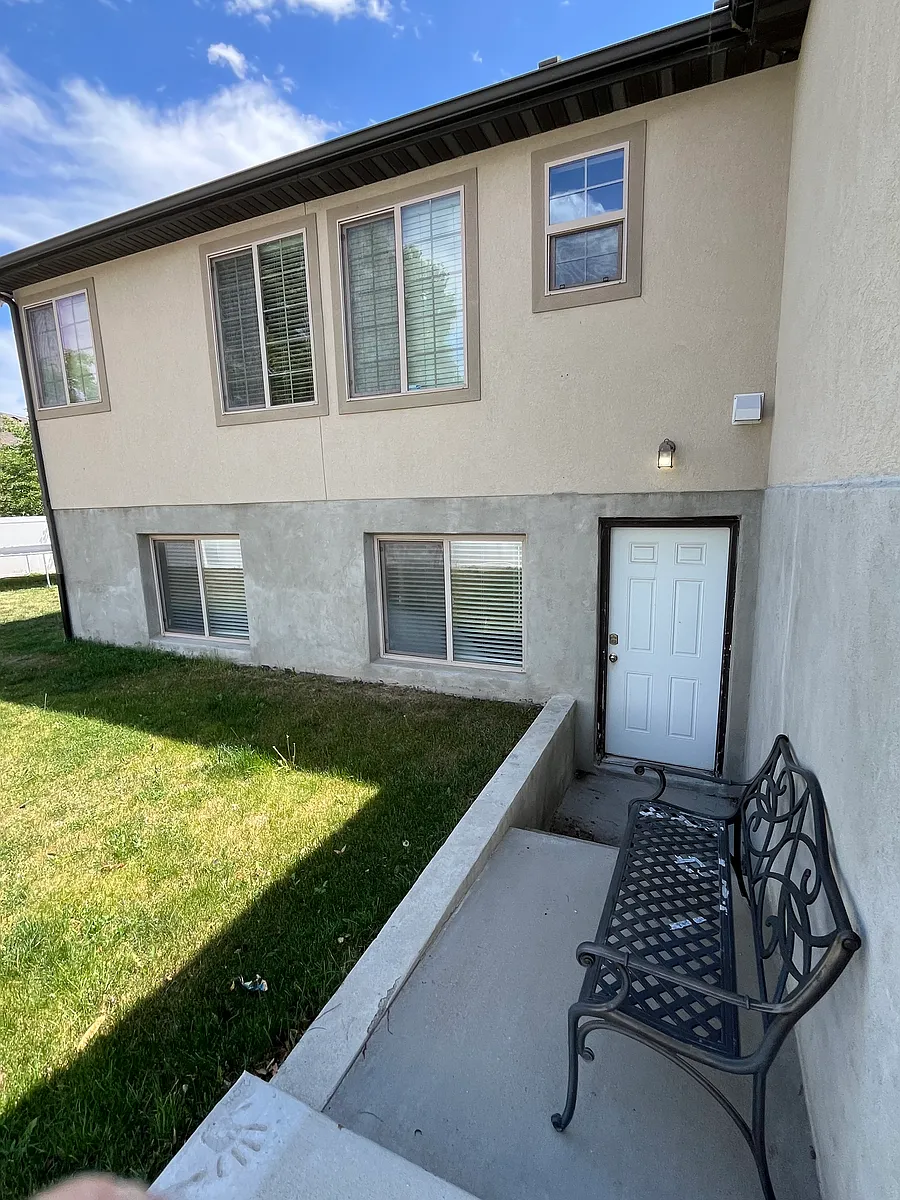 entry - 5692 W Piney View Ct
