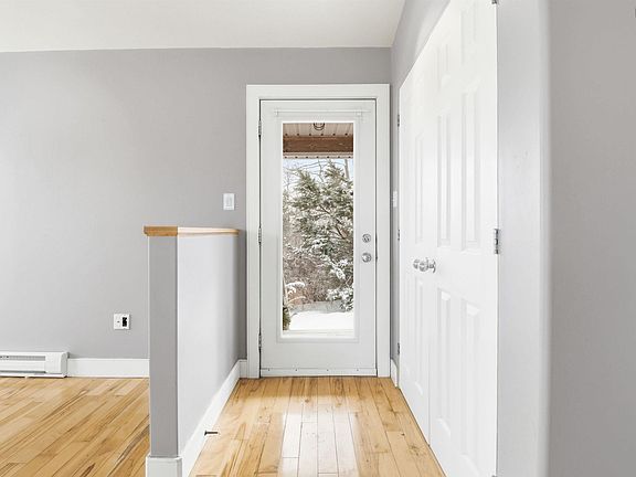 4th image of 680 Hammonds Plains Rd