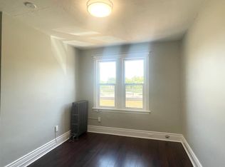 624 Main St E #4, Hamilton, ON