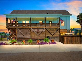427 Farley Ave, Port Aransas, TX 78373