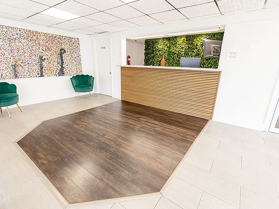 2nd image of 450 Warren Mason Blvd