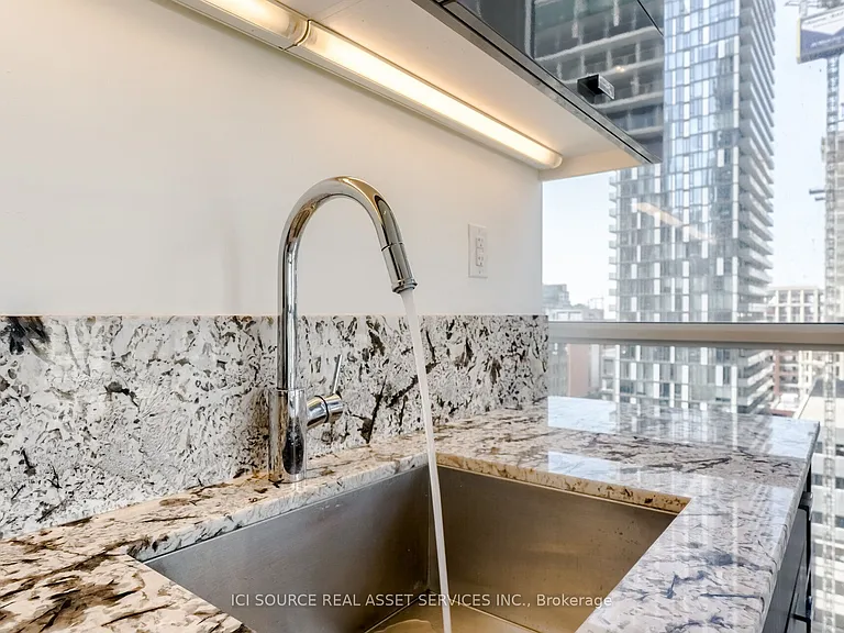 290 Adelaide St W #1504 — Photo 8