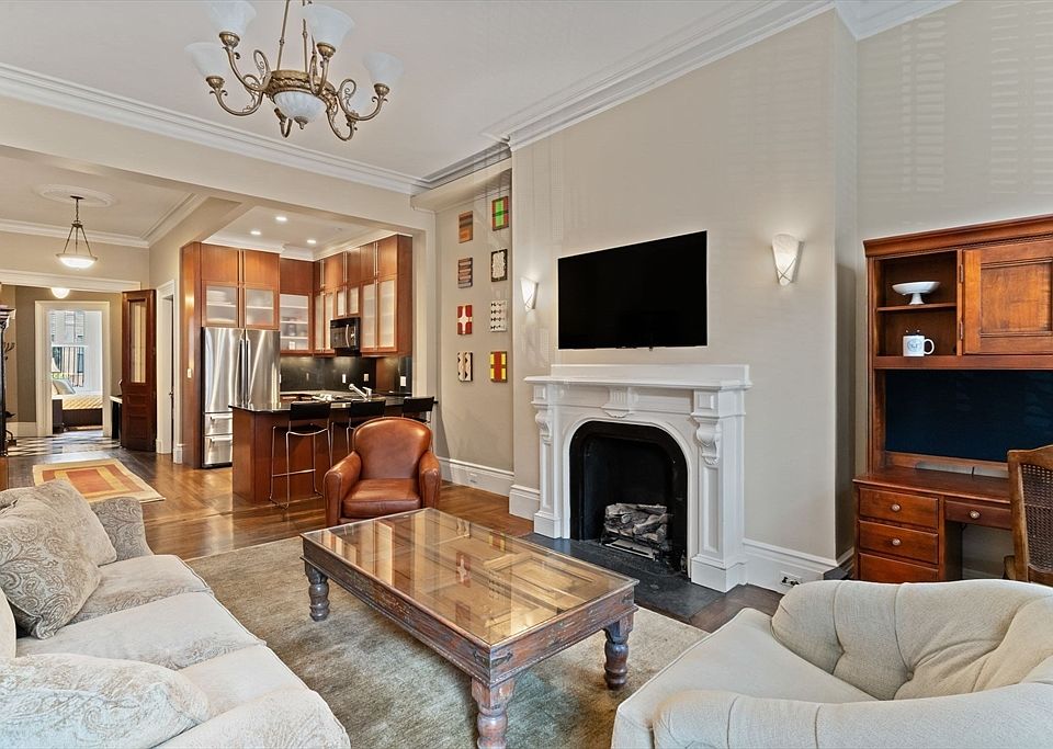 1st image of 128 Marlborough St Unit 2