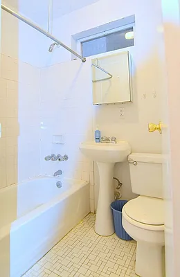 Rented by Manhattan Spaces | media 15