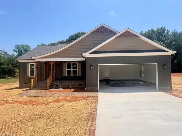 266 Mount Zion Church Rd, Stokesdale, NC 27357
