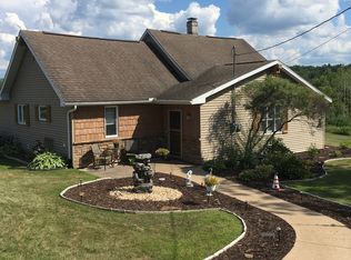 530 Lake Rd, Norway, MI 49870