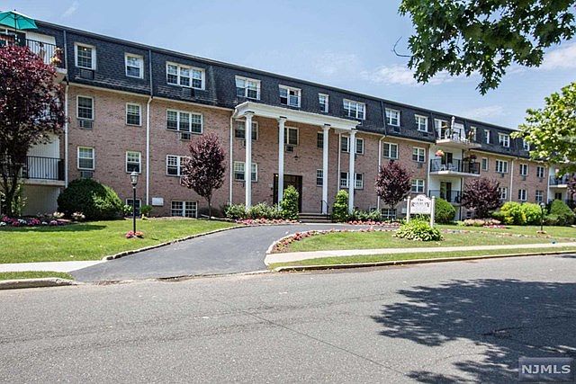 1st image of 530 Fairview Ave #207-3207